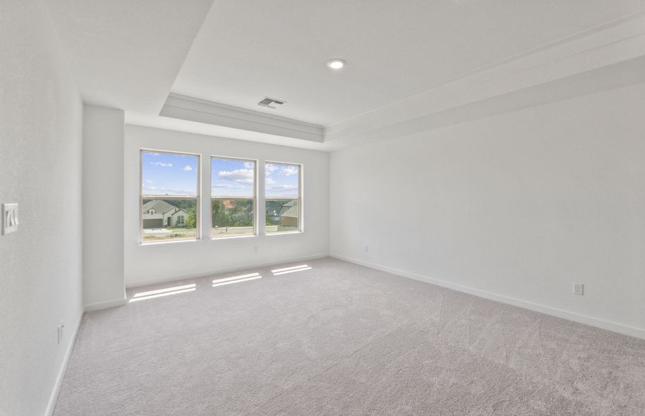 Spacious, unfurnished interior of a new home in Wolf Ranch, Georgetown (Image 42).
