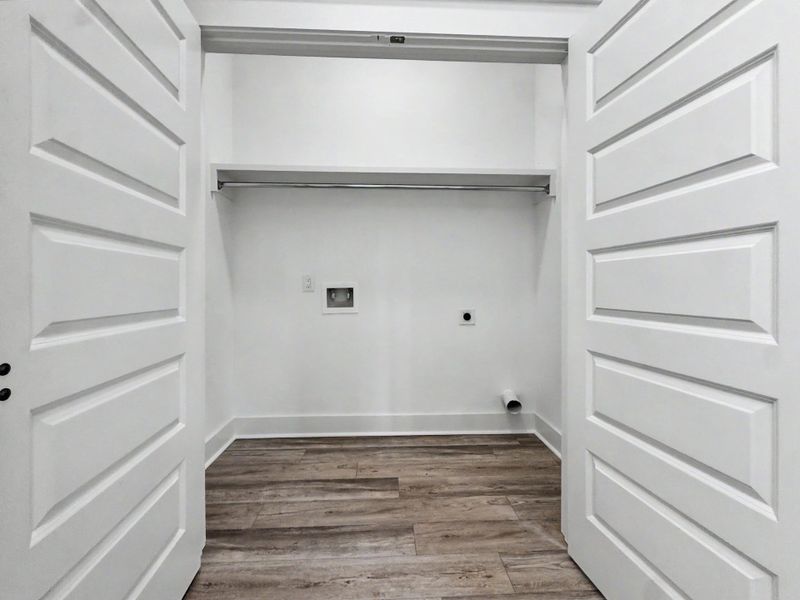 Spacious, unfurnished interior of a new home in , North Charleston (Image 52).