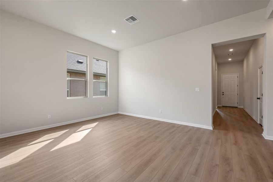 Representative images and renderings are for illustrative purposes. Actual structural options and design finishes of home may vary. Representative images and renderings are for illustrative purposes. Actual structural options and design finishes of home may vary.