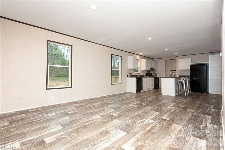 Spacious, unfurnished interior of a new home in , Taylorsville (Image 9).