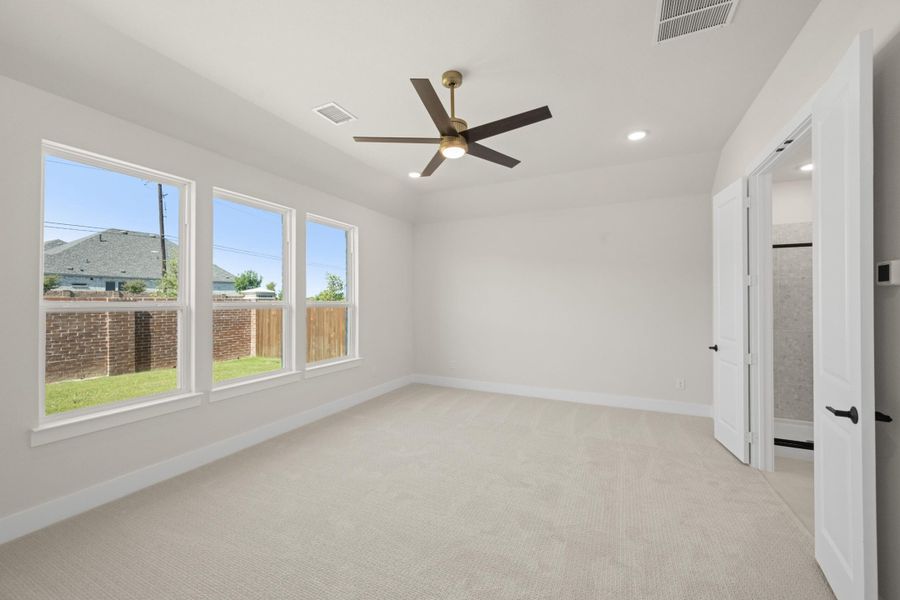 Spacious, unfurnished interior of a new home in Inspiration Collection at View at the Reserve, Mansfield (Image 16). Spacious, unfurnished interior of a new home in Inspiration Collection at View at the Reserve, Mansfield (Image 16).