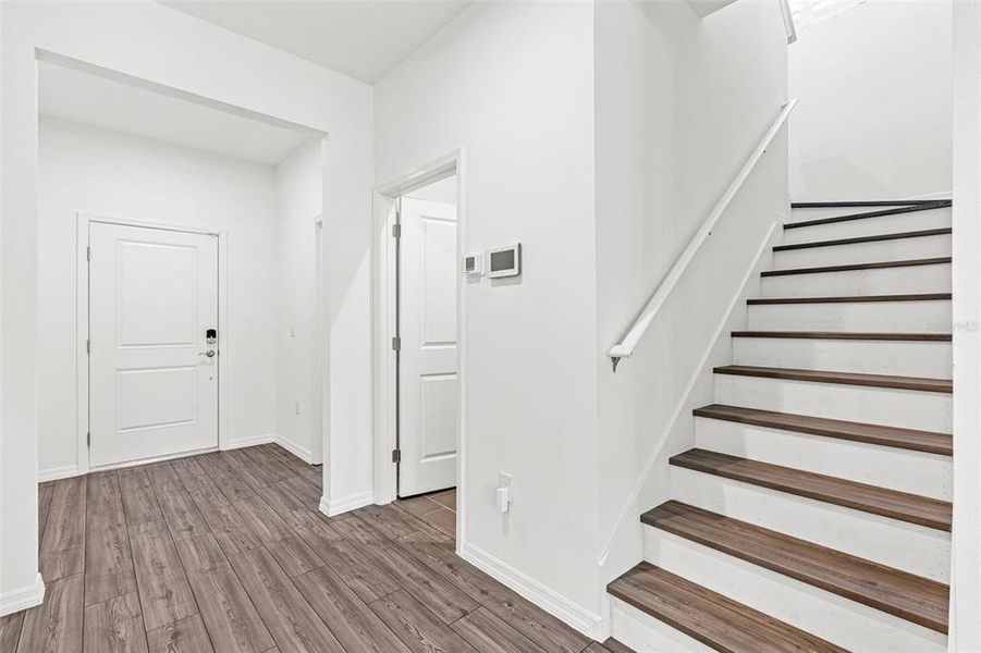 Spacious, unfurnished interior of a new home in , Deland (Image 23).
