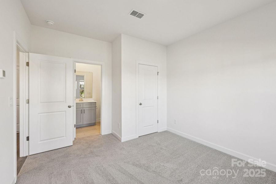 Spacious, unfurnished interior of a new home in Meadows at Wilson Farms - The Heights Series, Fort Mill (Image 27).