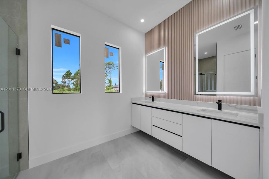 Furnished interior view inside a new home in , Lehigh Acres (Image 9).