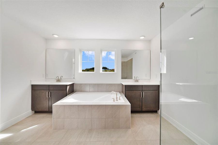 Furnished interior view inside a new home in Vintner Reserve, Clermont (Image 4).