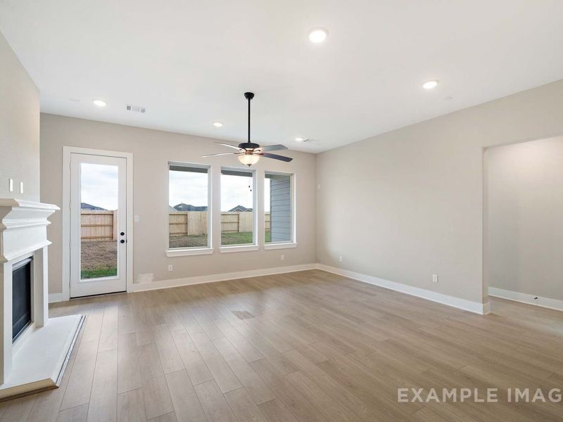 Representative unfurnished interior of a home built from the The Elizabeth A by Davidson Homes LLC in Lago Mar, Texas City (Image 21).