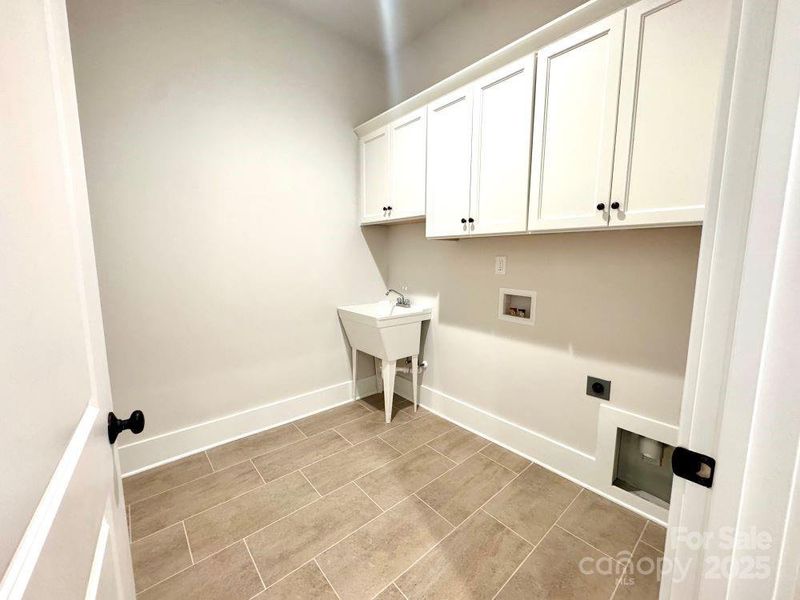 Image 28 of a home in Cumberland.