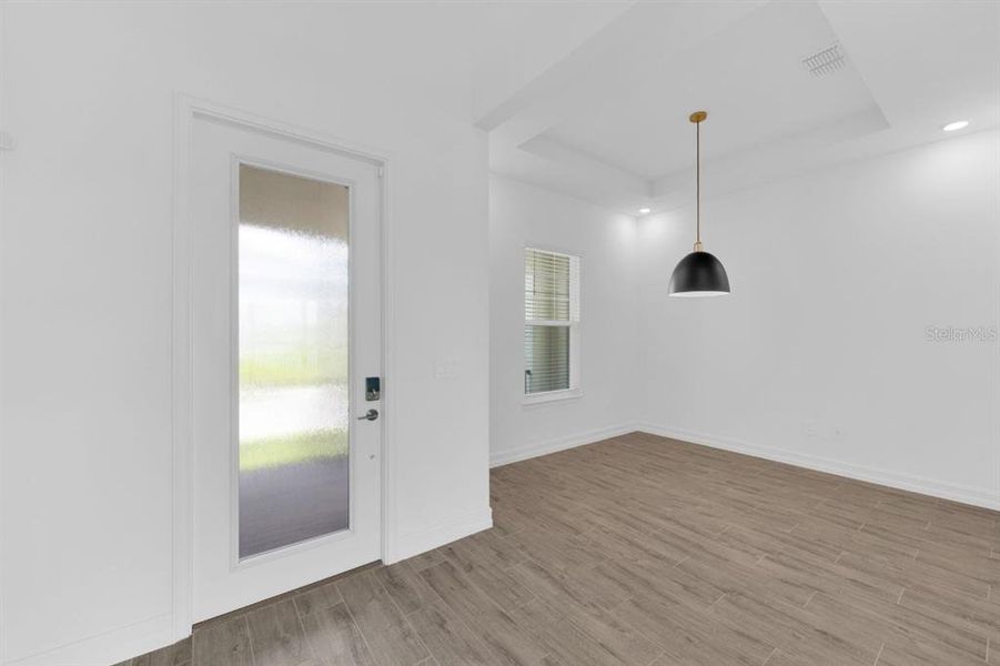 Spacious, unfurnished interior of a new home in SouthShore Yacht Club, Ruskin (Image 38). Spacious, unfurnished interior of a new home in SouthShore Yacht Club, Ruskin (Image 38).