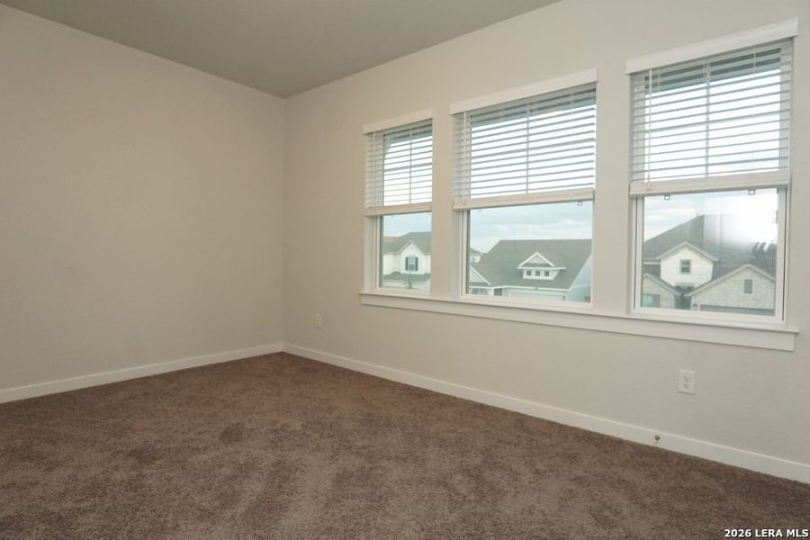 Spacious, unfurnished interior of a new home in Ladera - High Point 45', San Antonio (Image 41).