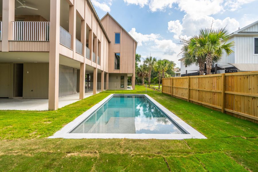 Exterior details and patio area of a home in , Edisto Island (Image 46). Exterior details and patio area of a home in , Edisto Island (Image 46).