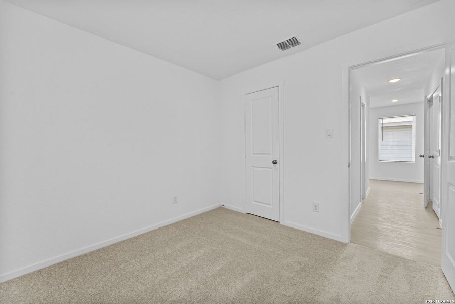 Spacious, unfurnished interior of a new home in Hidden Oasis, San Antonio (Image 14). Spacious, unfurnished interior of a new home in Hidden Oasis, San Antonio (Image 14).