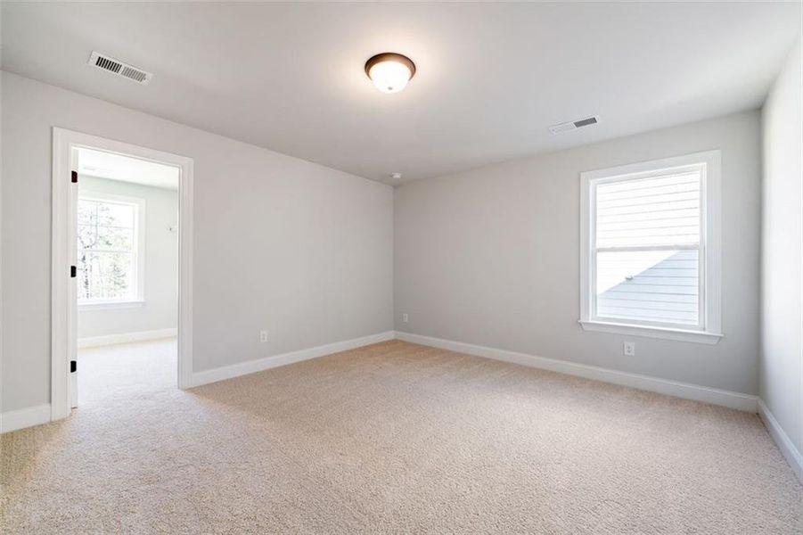 Spacious, unfurnished interior of a new home in , Douglasville (Image 19).