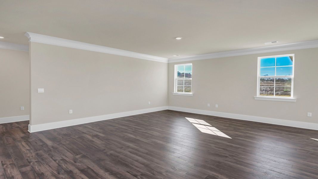 Spacious, unfurnished interior of a new home in Shell Pointe, Gilbert (Image 25).