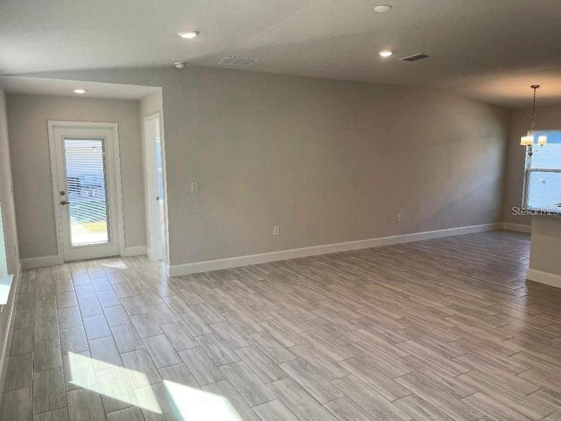 Spacious, unfurnished interior of a new home in Highland Hills, Hudson (Image 11).