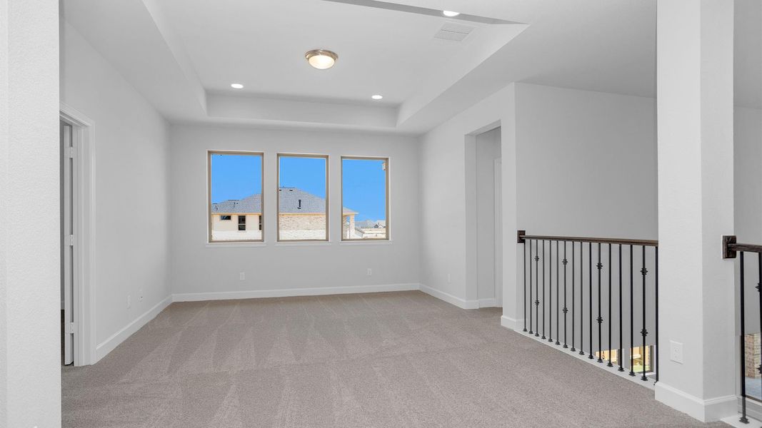 Spacious, unfurnished interior of a new home in Grange 60', Katy (Image 13).