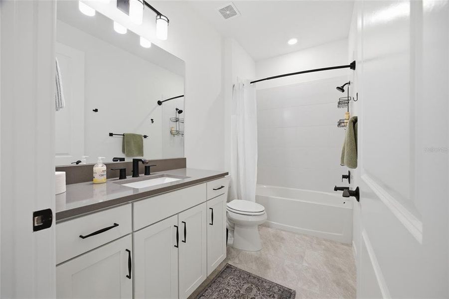 Furnished interior view inside a new home in Del Webb Stone Creek, Ocala (Image 25). Furnished interior view inside a new home in Del Webb Stone Creek, Ocala (Image 25).