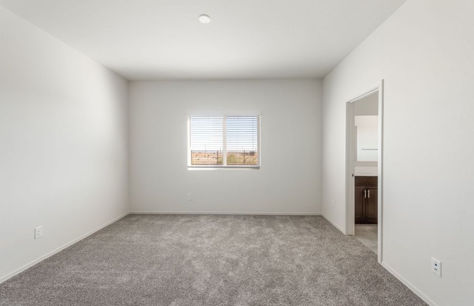Spacious, unfurnished interior of a new home in Copper Falls, Buckeye (Image 15). Spacious, unfurnished interior of a new home in Copper Falls, Buckeye (Image 15).