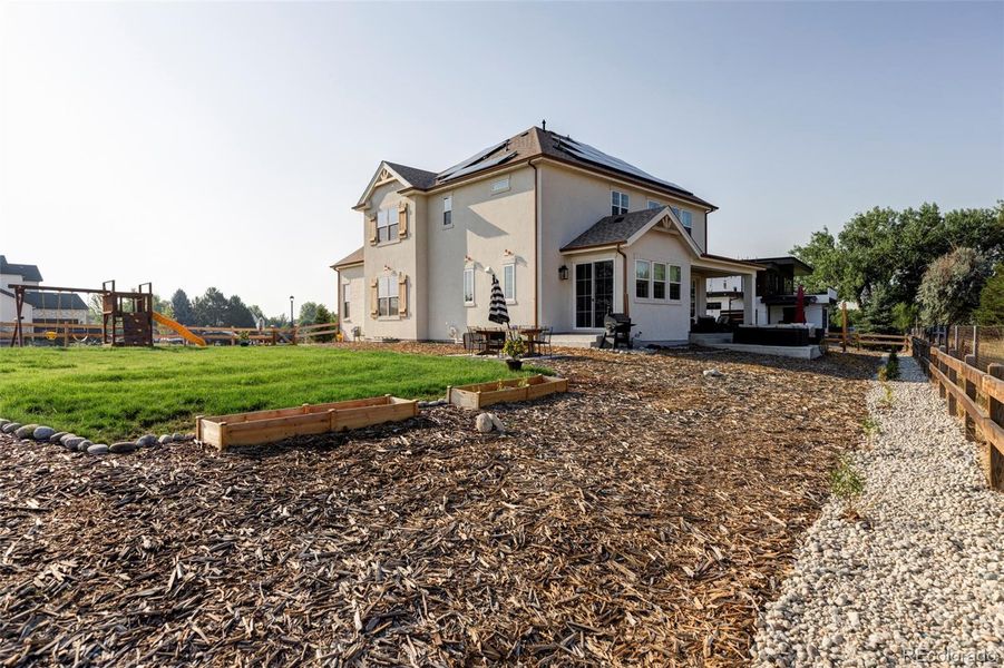 Over-sized yard with full landscaping