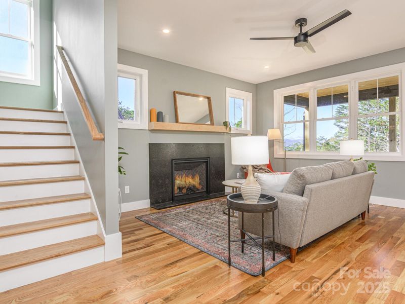 Spacious Living Room with Mountain Views