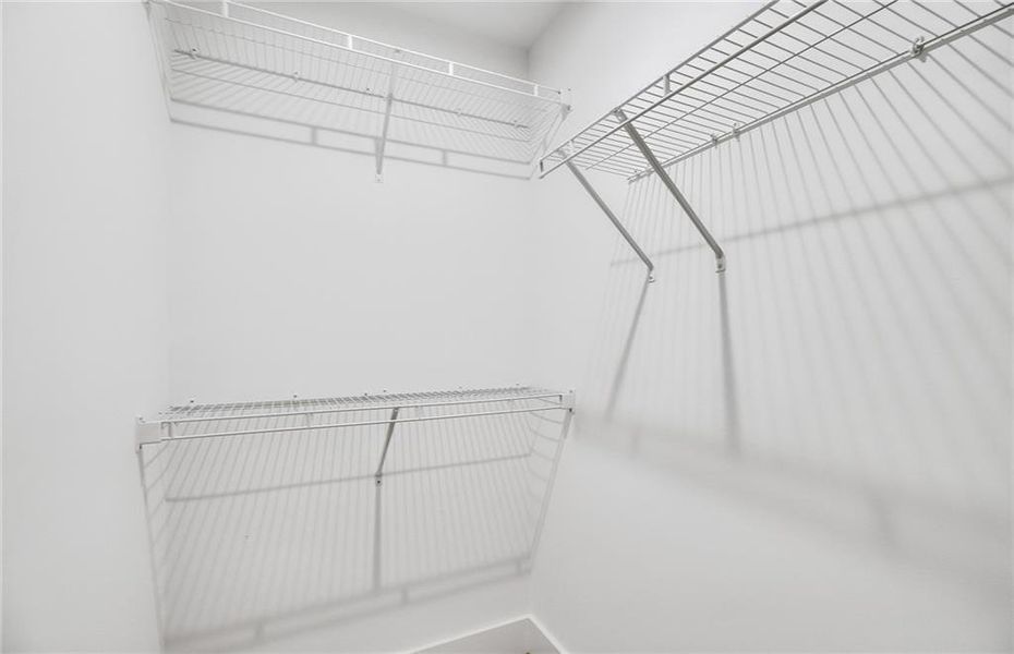 Spacious, unfurnished interior of a new home in Rose Creek, Cumming (Image 21).