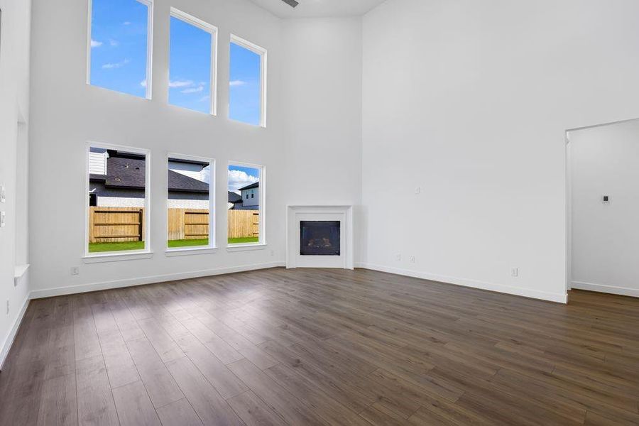 9230 Bossley Park ~ Ready Now