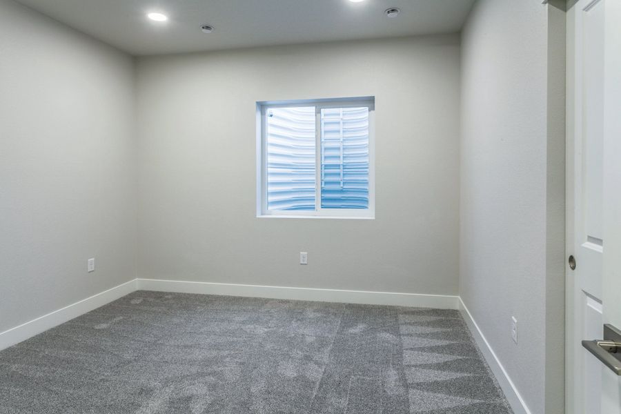 Spacious, unfurnished interior of a new home in Prairie Song, Windsor (Image 27).