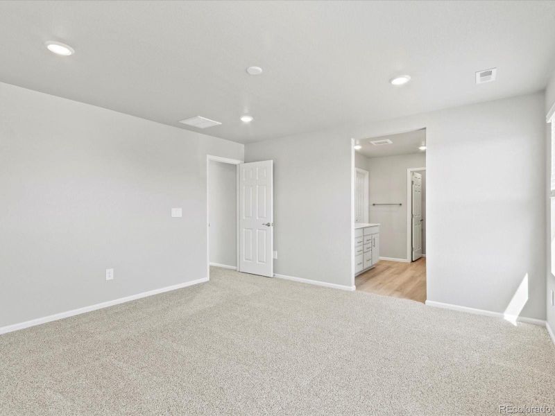 Spacious, unfurnished interior of a new home in Revere at Johnstown, Johnstown (Image 29).