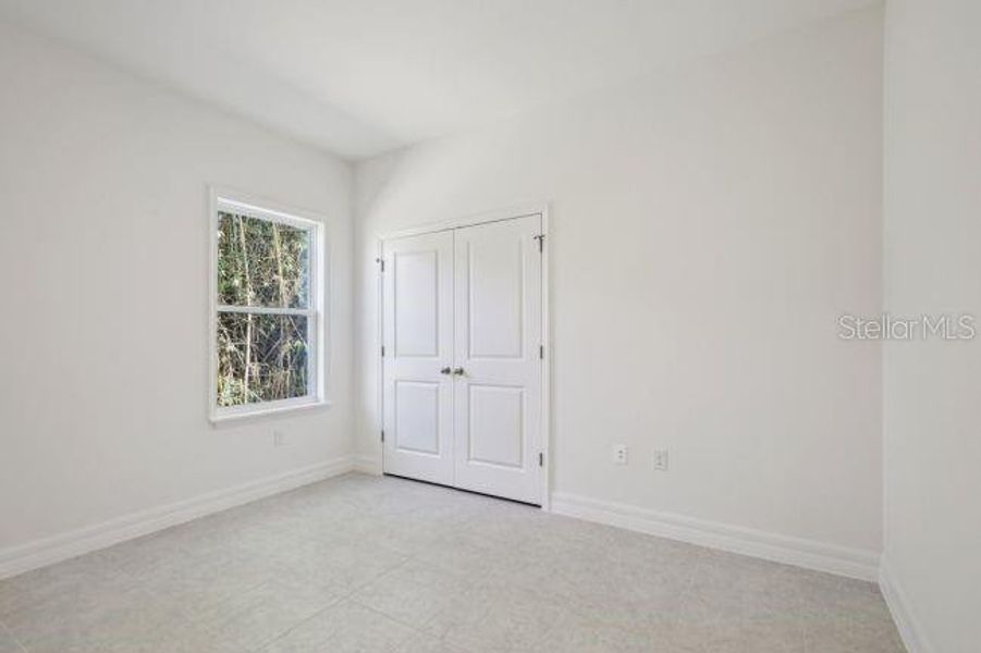 Spacious, unfurnished interior of a new home in , Punta Gorda (Image 29).