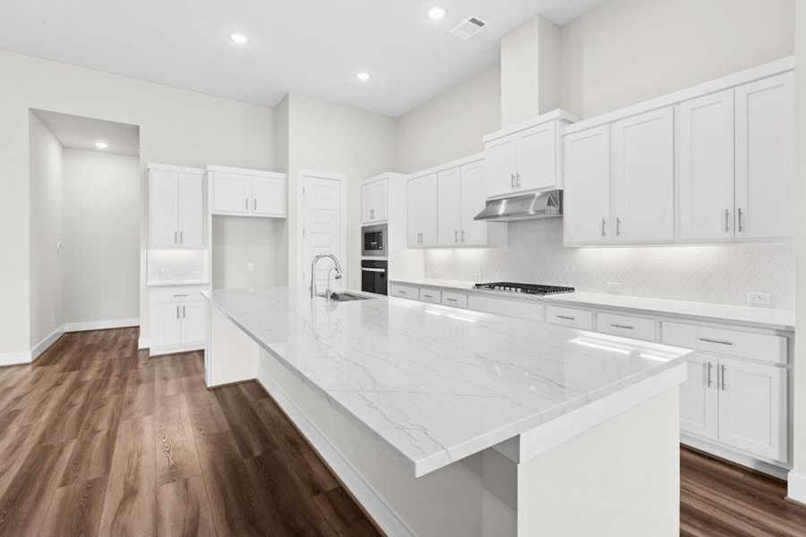 Furnished interior view inside a new home in Double Eagle Ranch, Cedar Creek (Image 8). Furnished interior view inside a new home in Double Eagle Ranch, Cedar Creek (Image 8).