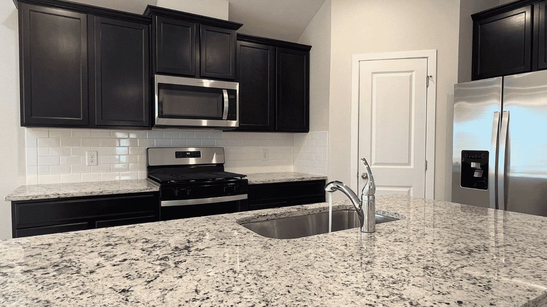 Furnished interior view inside a new home in Saratoga Crossing, Corpus Christi (Image 3).