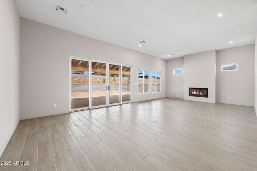 6-Great Room (1) 6-Great Room (1)