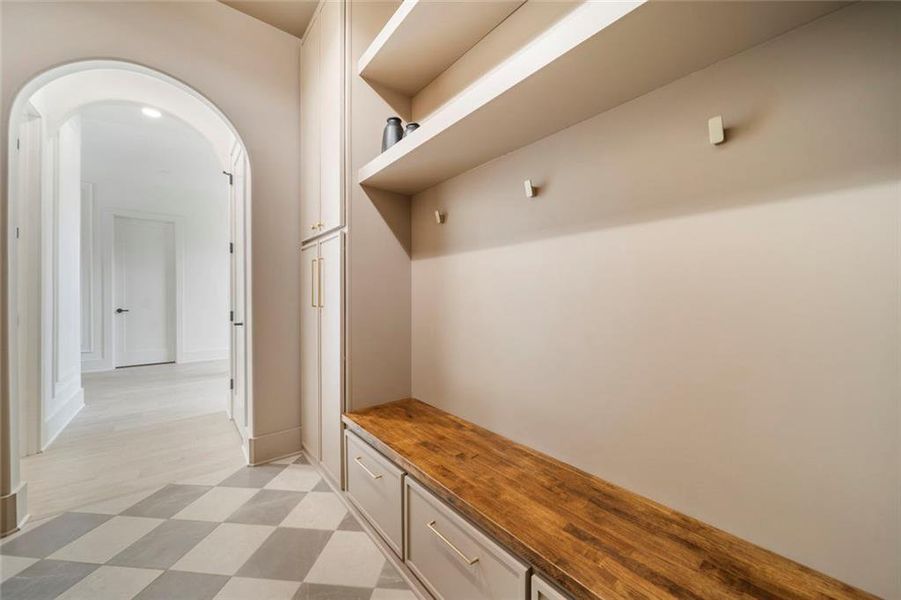 Spacious, unfurnished interior of a new home in , Lawrenceville (Image 43).