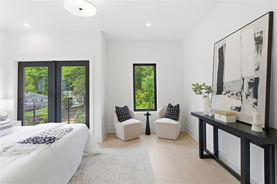 Furnished interior view inside a new home in , Atlanta (Image 14).