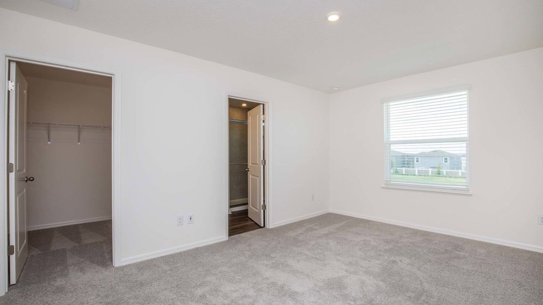 Spacious, unfurnished interior of a new home in Mirada, San Antonio (Image 23).