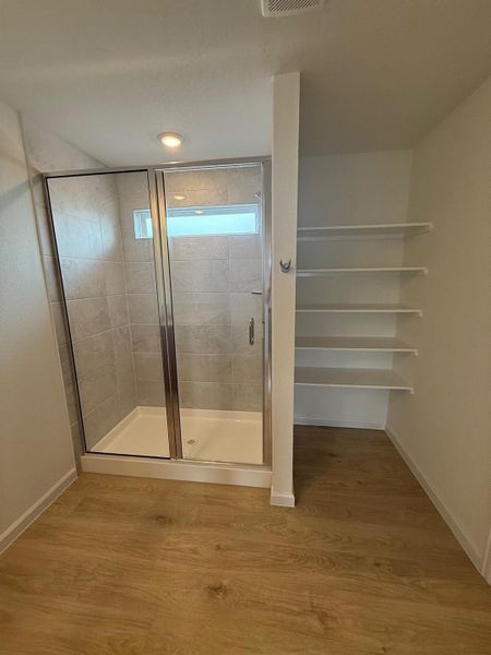 Spacious, unfurnished interior of a new home in Midtown Reserve, College Station (Image 11).