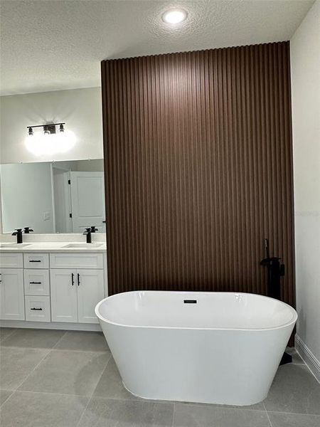 Furnished interior view inside a new home in , Ocala (Image 2).