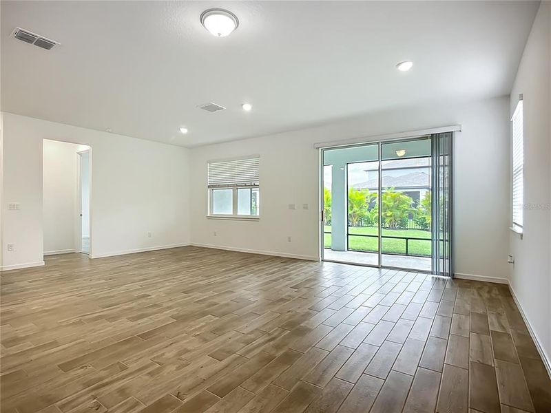 Spacious, unfurnished interior of a new home in , Parrish (Image 16).