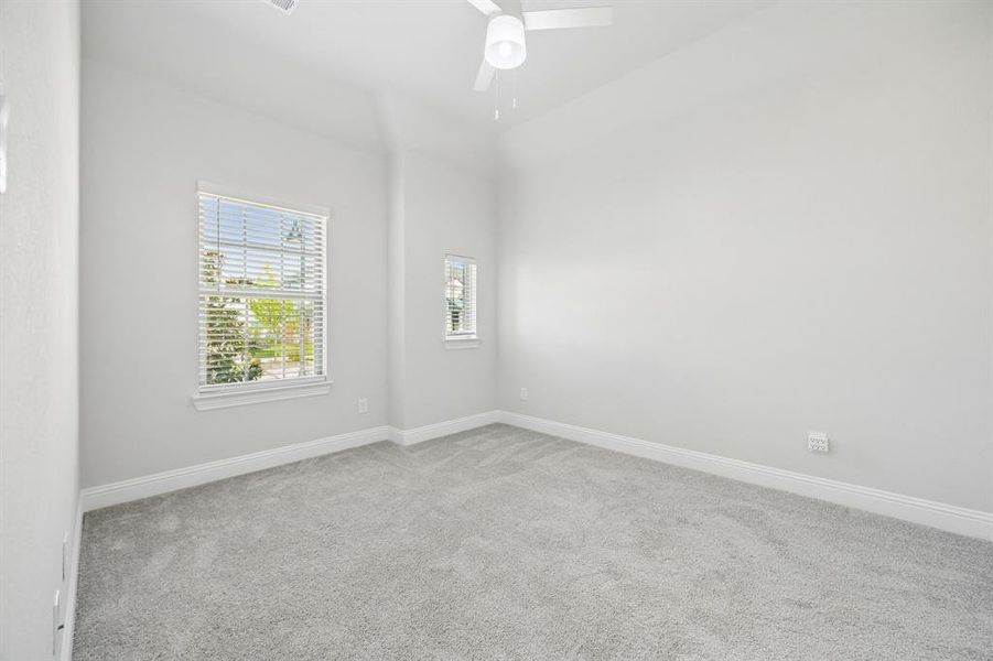 Spacious, unfurnished interior of a new home in Cambridge Crossing, Celina (Image 20).