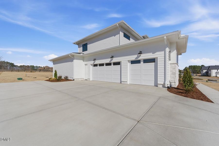 5856 Carriage Gate-15