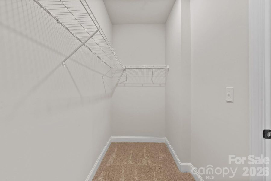 Spacious, unfurnished interior of a new home in Ascot Woods, Charlotte (Image 11).