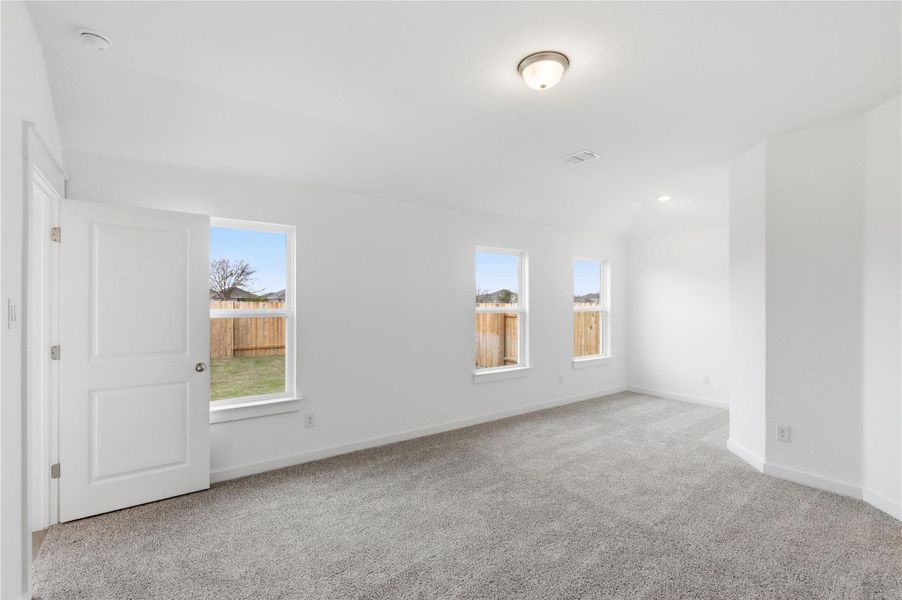 Spacious, unfurnished interior of a new home in Infinity Square, Kyle (Image 14).