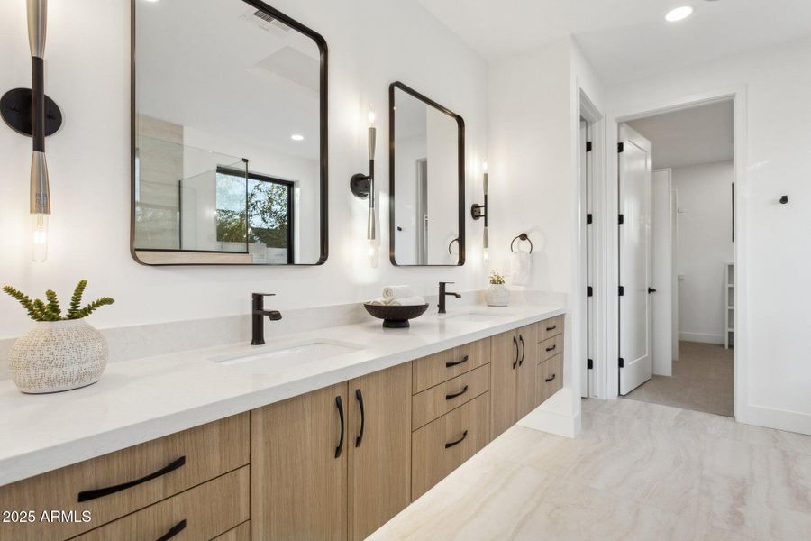 21-web-or-mls-6306-n-10th-dr 21-web-or-mls-6306-n-10th-dr