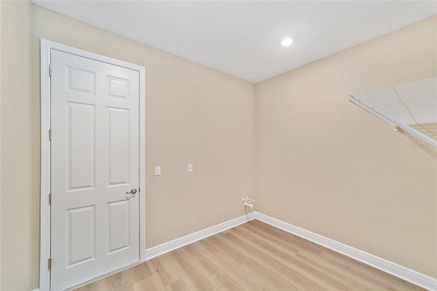 Spacious, unfurnished interior of a new home in , Ocala (Image 16).