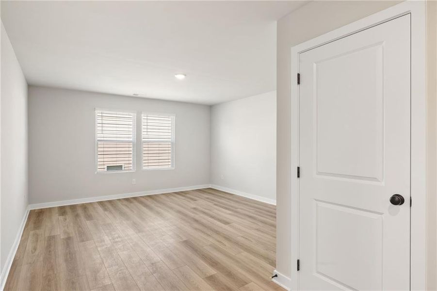 Spacious, unfurnished interior of a new home in Oak Grove Glen, Snellville (Image 30). Spacious, unfurnished interior of a new home in Oak Grove Glen, Snellville (Image 30).