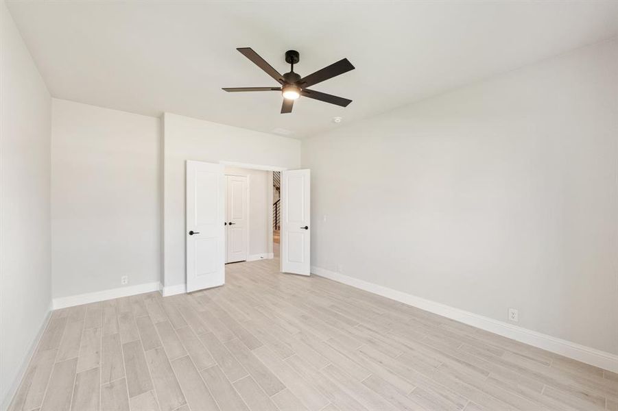 Spacious, unfurnished interior of a new home in Mockingbird Hills 60-65, Joshua (Image 30). Spacious, unfurnished interior of a new home in Mockingbird Hills 60-65, Joshua (Image 30).