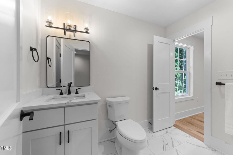 56-web-or-mls-VB4A8902