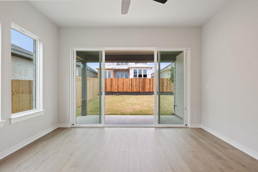 Spacious, unfurnished interior of a new home in Heritage, Dripping Springs (Image 34). Spacious, unfurnished interior of a new home in Heritage, Dripping Springs (Image 34).