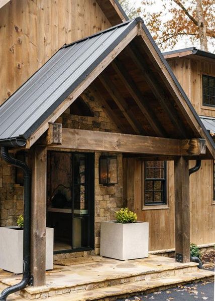 Image 83 of a home in .