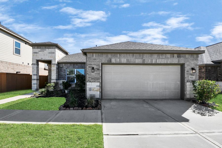 Image 30 of a home in Cypress Green. Image 30 of a home in Cypress Green.