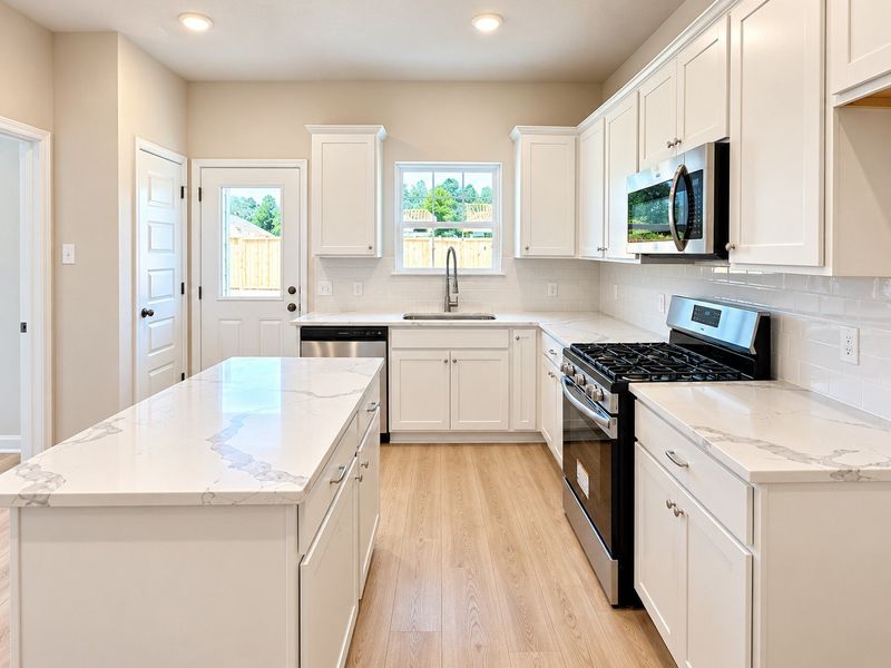 The Blue Jay II- Kitchen